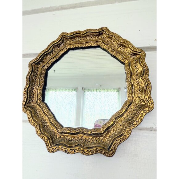 Vintage 1960s Pair of Plastic Ornate Gold Gilt Octagonal Wall Mirrors - Picture 14 of 14